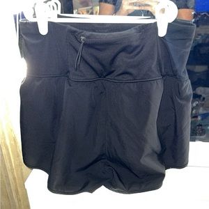 love tree athletic short